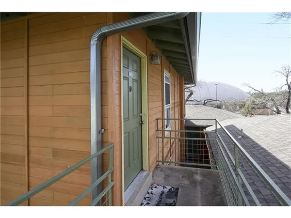 $1,175 | 2703 Swisher Street, Unit 307A, Austin, TX 78705