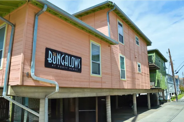 $1,175 | 2703 Swisher Street, Unit 307A, Austin, TX 78705