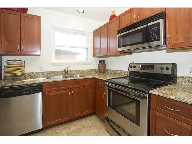 $825 | 2703 Swisher Street, Unit 307A, Austin, TX 78705