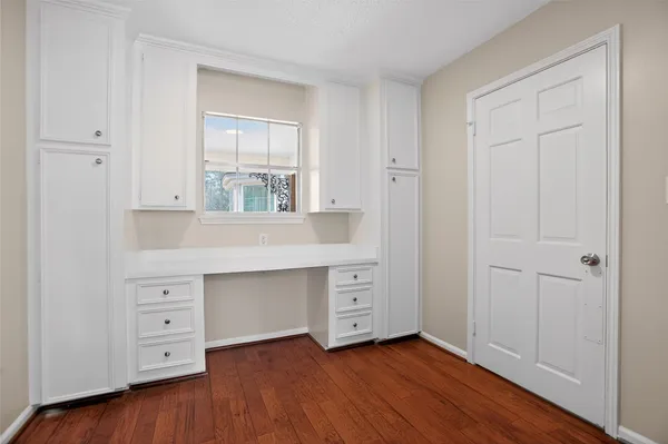 $559,900 | 112 Kirkwood Lane, Conroe, TX 77304
