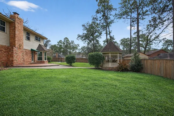 $559,900 | 112 Kirkwood Lane, Conroe, TX 77304