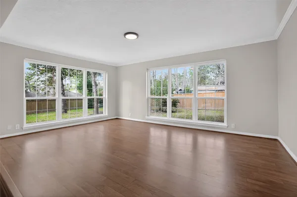 $559,900 | 112 Kirkwood Lane, Conroe, TX 77304