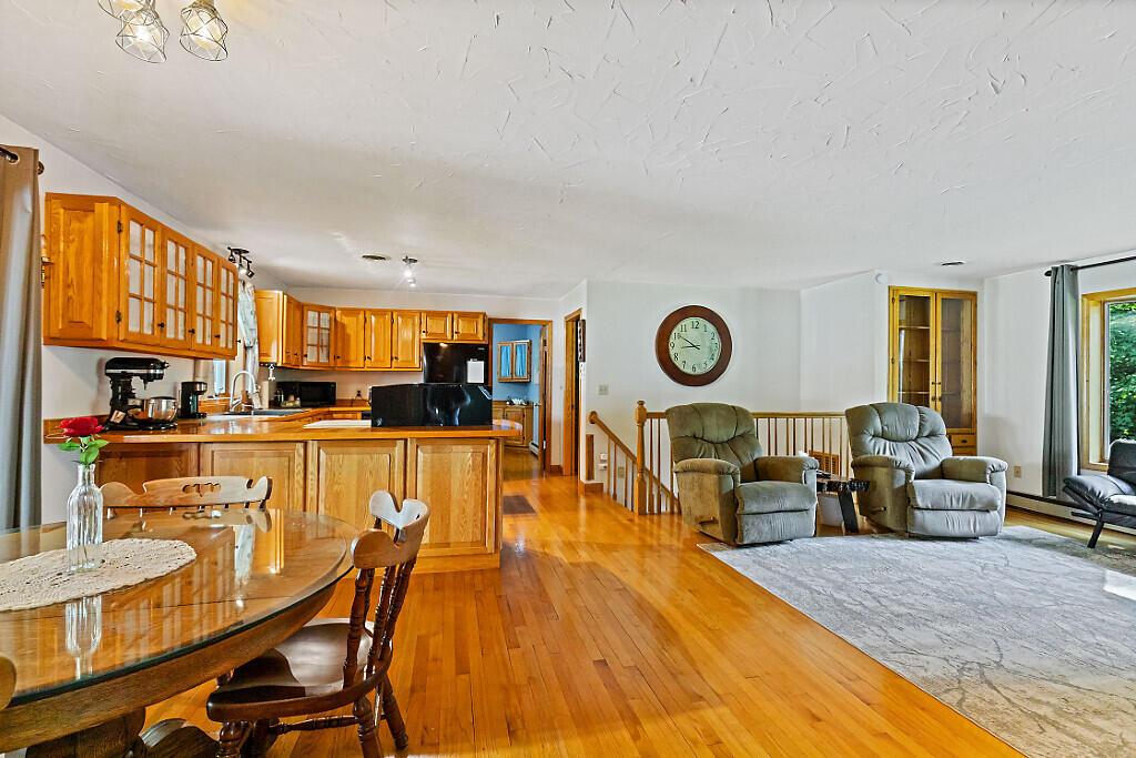 573 Augusta Road Belgrade, ME 04917 - Photo 29 of 63 29_BP5A3357_DxO_mls