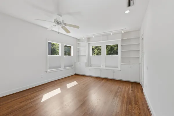 $4,500 | 2132 Tangley Street, Houston, TX 77005