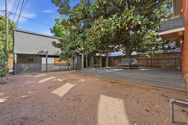 $4,500 | 2132 Tangley Street, Houston, TX 77005