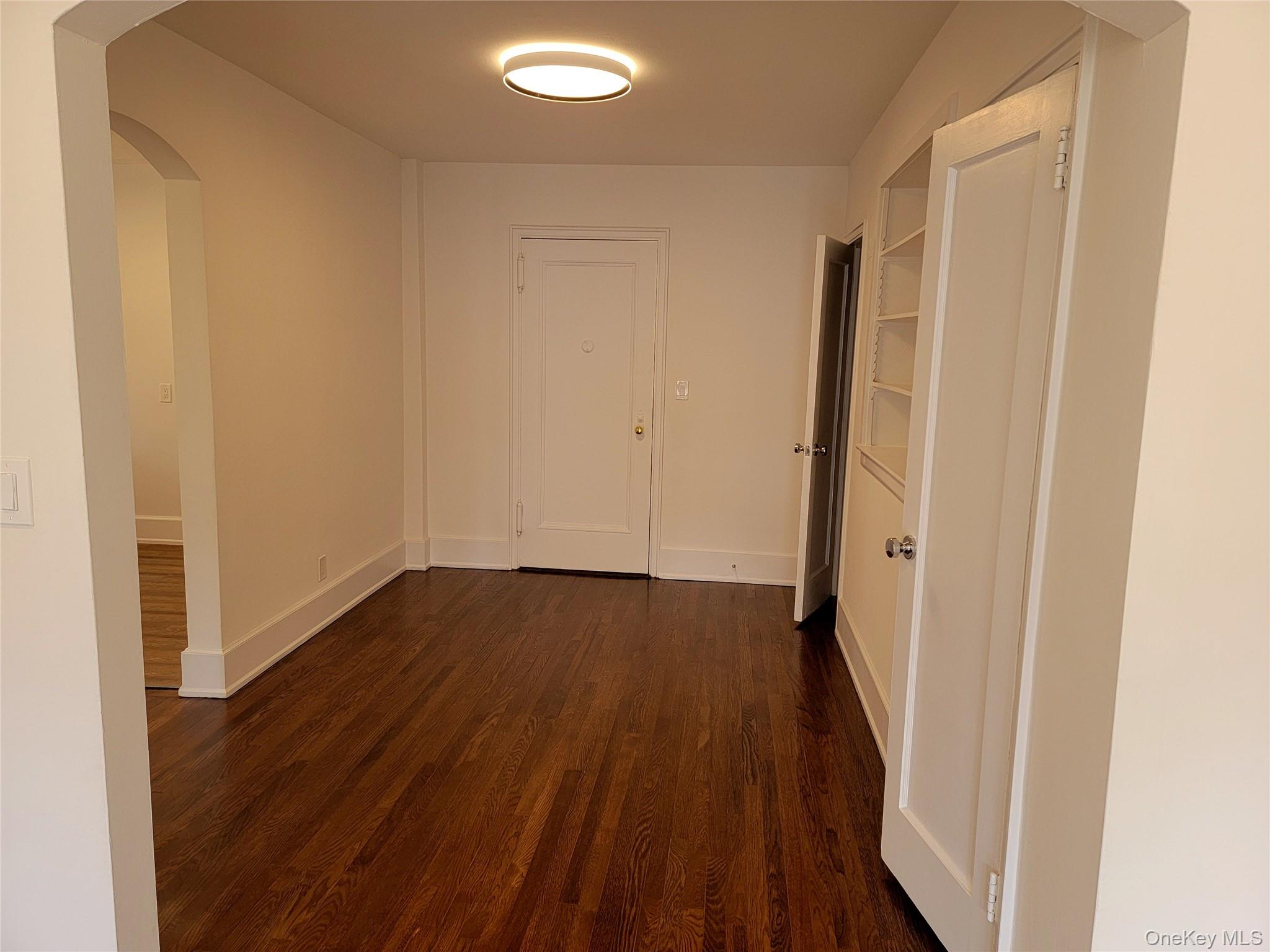 253 Garth Road, Unit 2C Scarsdale, NY 10583 - Photo 5 of 9