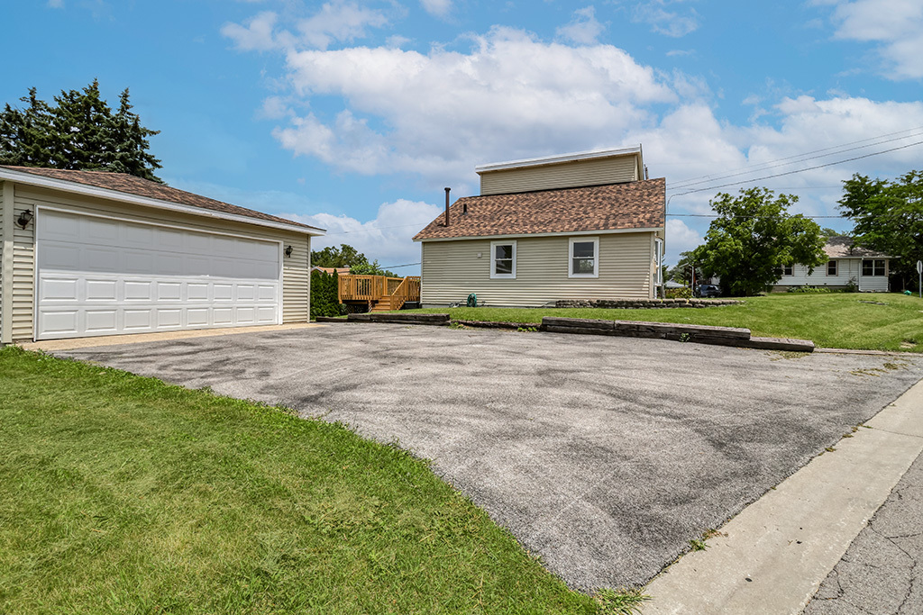 521 McCarthy Road Lemont, IL 60439 - Photo 26 of 36