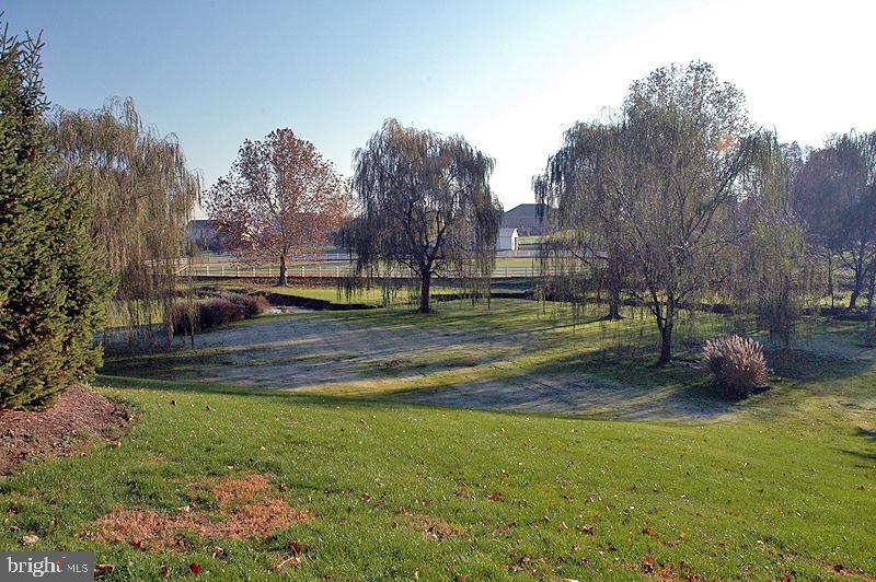 2707 Pendleton Drive Lititz, PA 17543 - Photo 2 of 9
