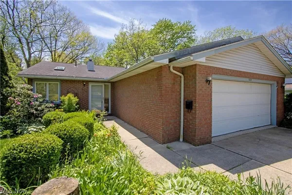 $225,000 | 588 Forest Creek Drive, Wooster, OH 44691