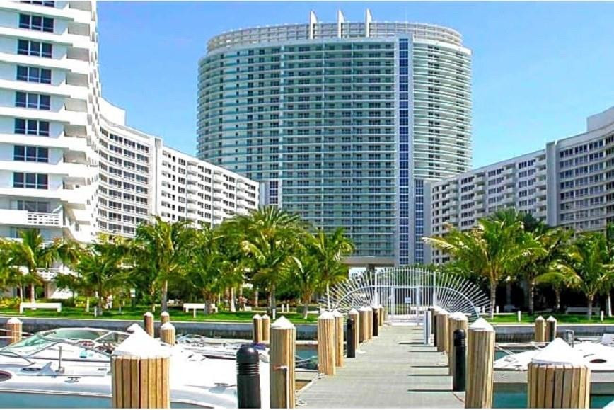 1500 Bay Road, Unit 1428S Miami Beach, FL 33139 - Photo 12 of 14 Photo 13