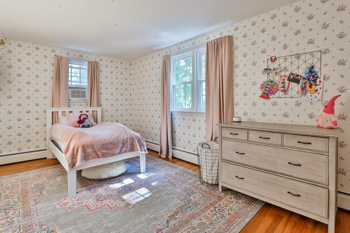 119 Peele Road Nashua, NH 03062 - Photo 29 of 37