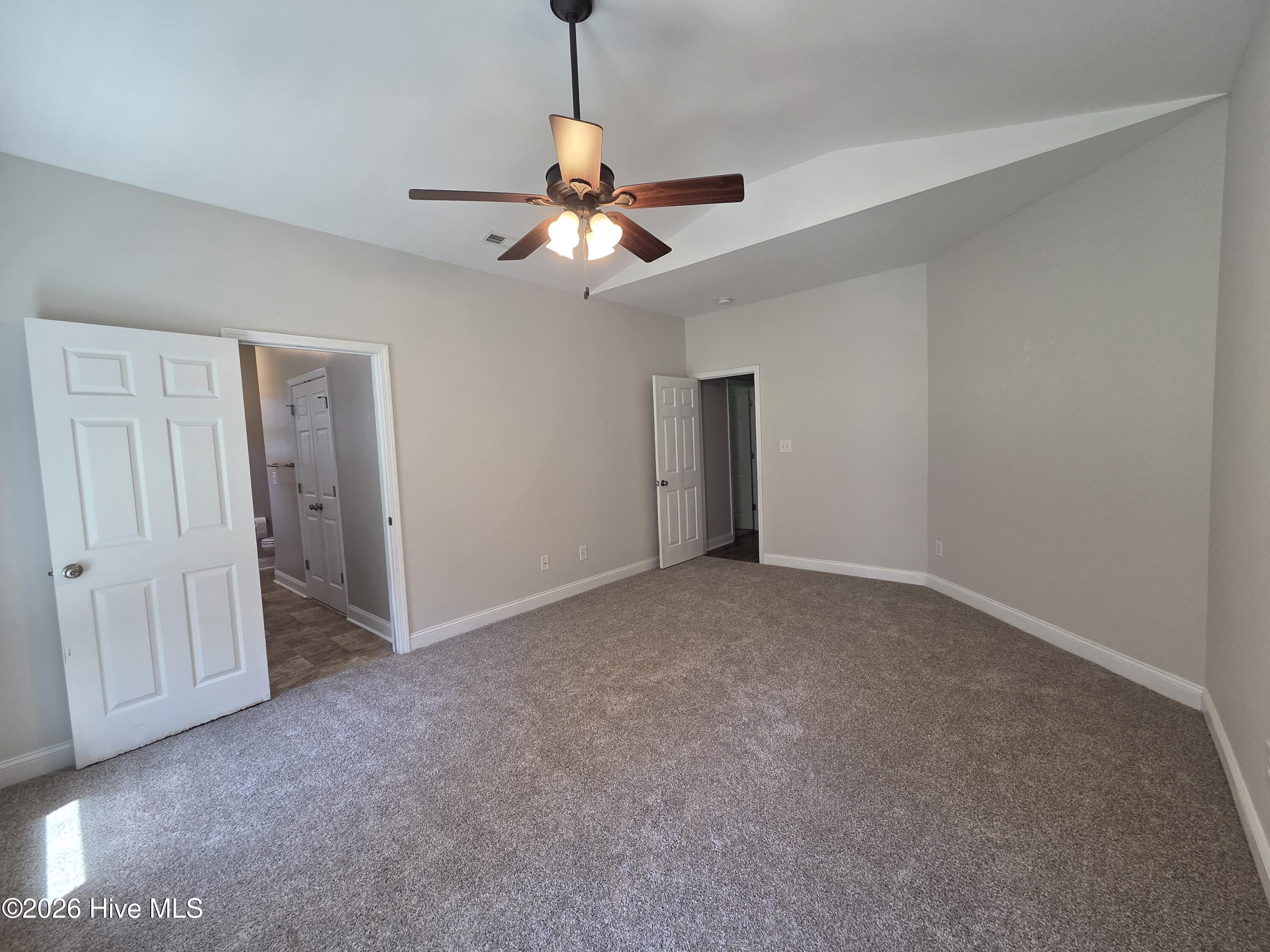 253 Channel Marker Loop Swansboro, NC 28584 - Photo 12 of 21 Primary Bedroom