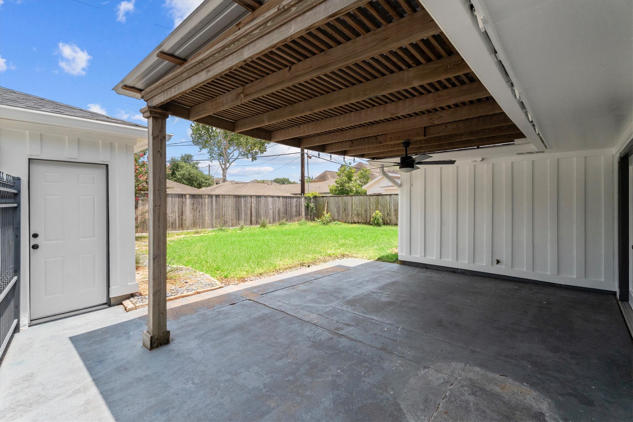 1328 Bingle Road Houston, TX 77055 - Photo 42 of 48