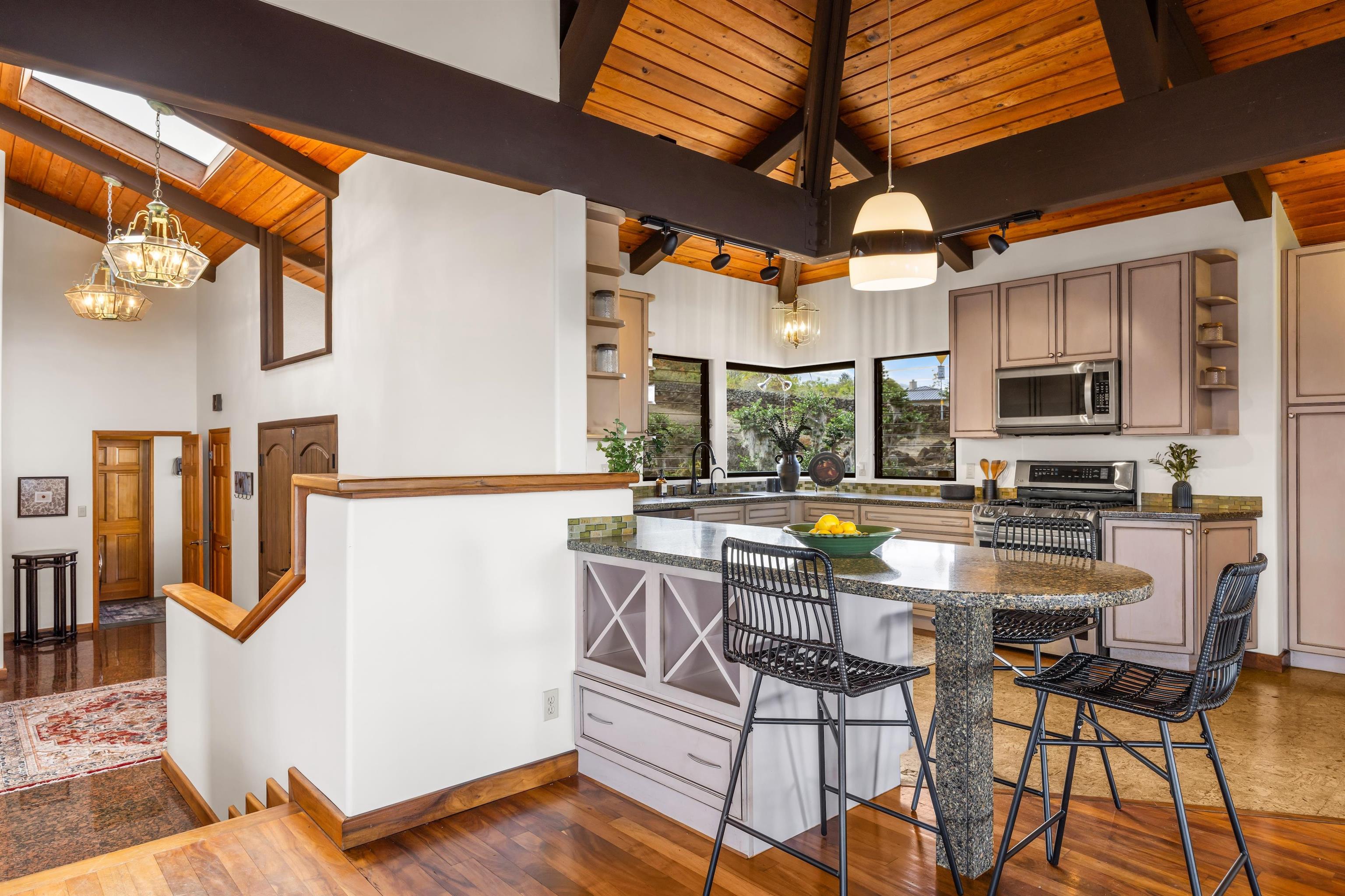 110 Kamehameiki Road Kula, HI 96790 - Photo 9 of 50