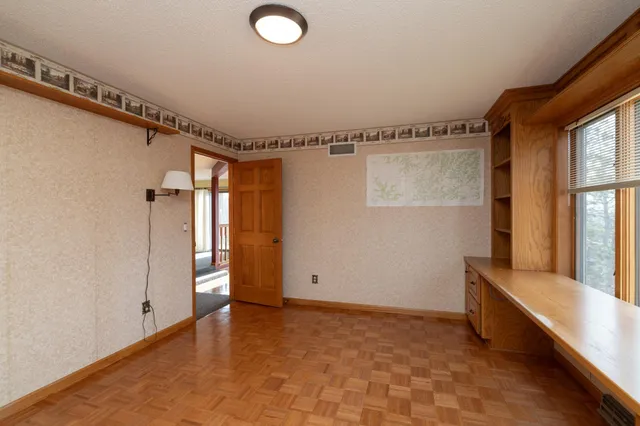 $674,900 | W12041 497th Avenue, Prescott, WI 54021