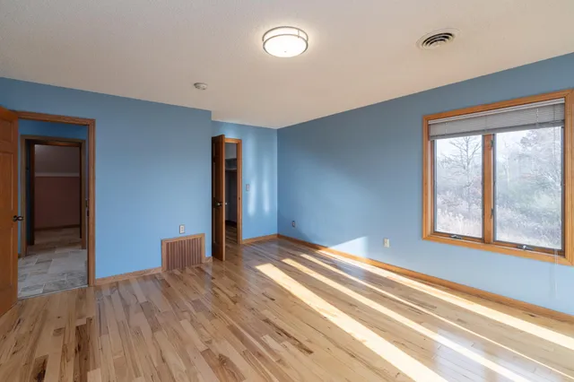 $674,900 | W12041 497th Avenue, Prescott, WI 54021