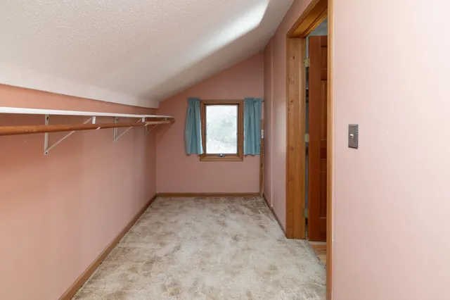 $674,900 | W12041 497th Avenue, Prescott, WI 54021