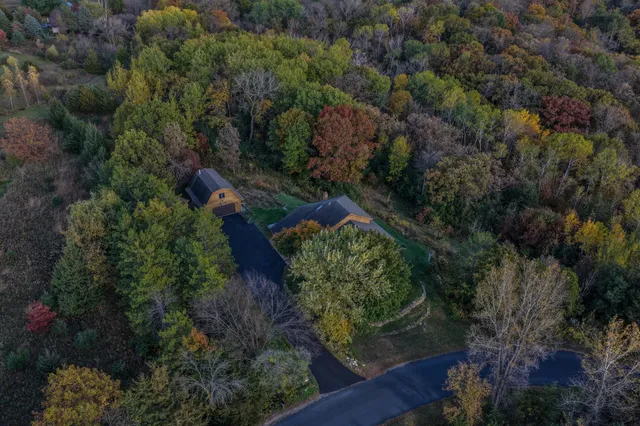 $674,900 | W12041 497th Avenue, Prescott, WI 54021