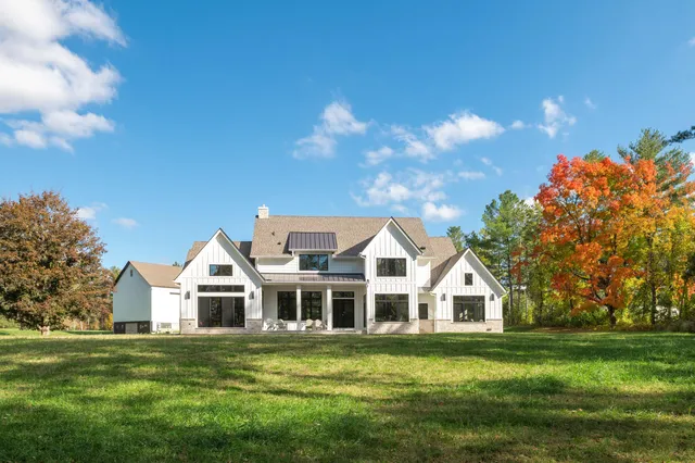 $6,999,000 | 4779 Pine Meadows Lane, Chenequa, WI 53029