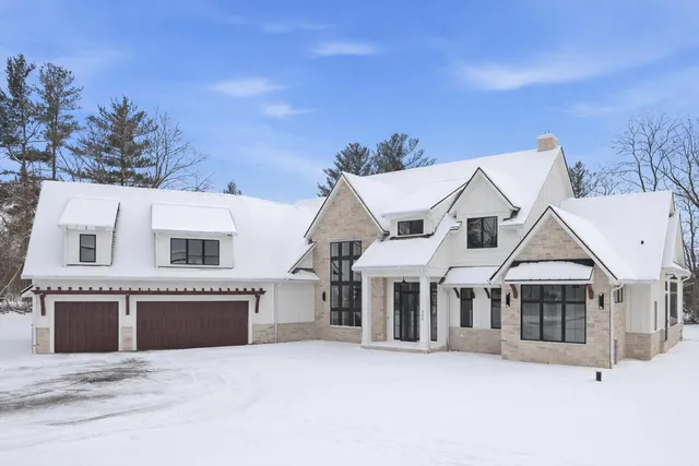 $6,999,000 | 4779 Pine Meadows Lane, Chenequa, WI 53029