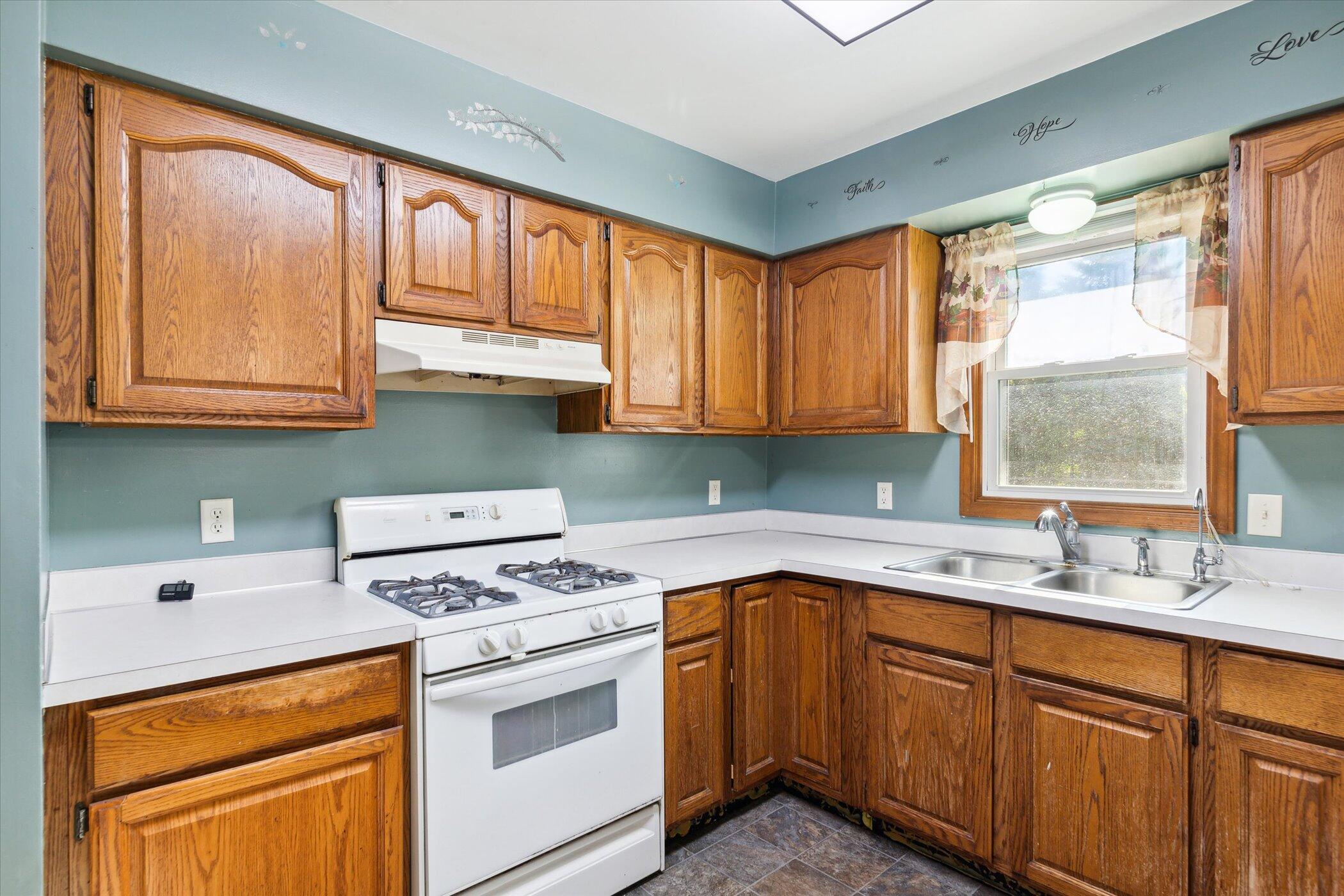 9495 South Sprinkle Road Portage, MI 49002 - Photo 9 of 30 9