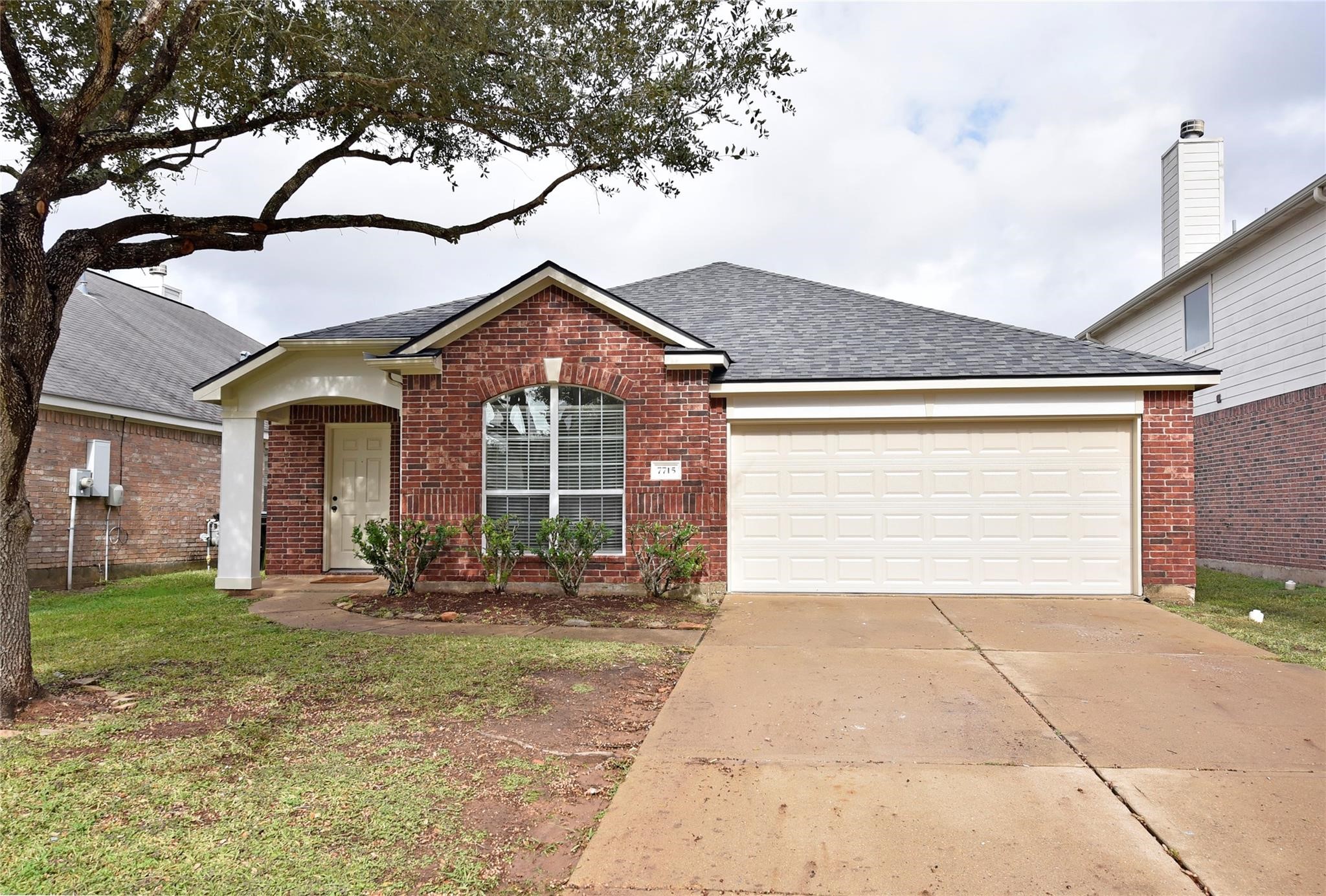 7715 Butler Lakes Court Rosenberg, TX 77469 - Photo 10 of 25