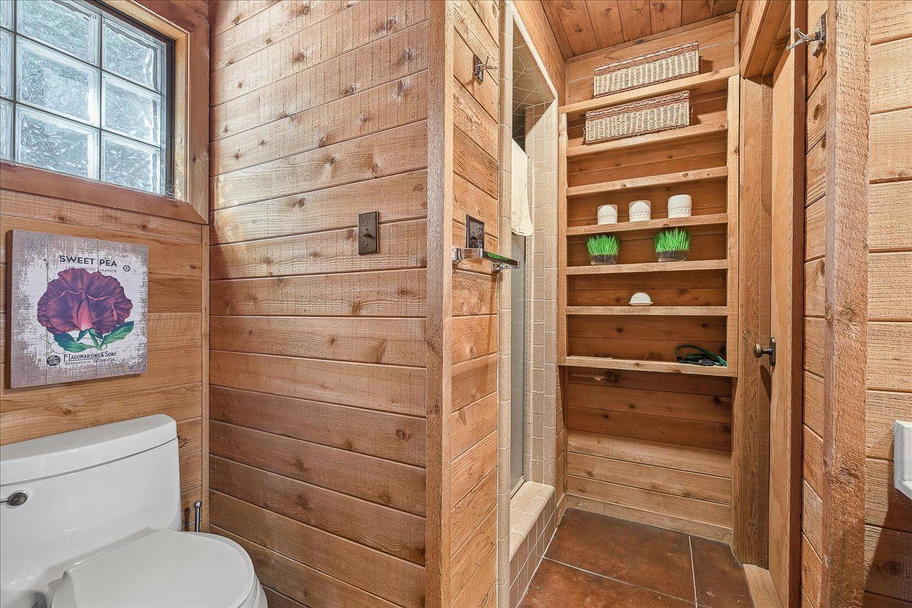 135 Perry Lane Kingsland, TX 78639 - Photo 15 of 30