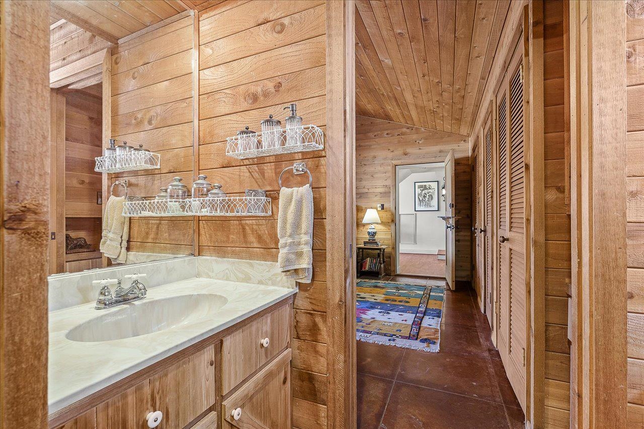 135 Perry Lane Kingsland, TX 78639 - Photo 16 of 30