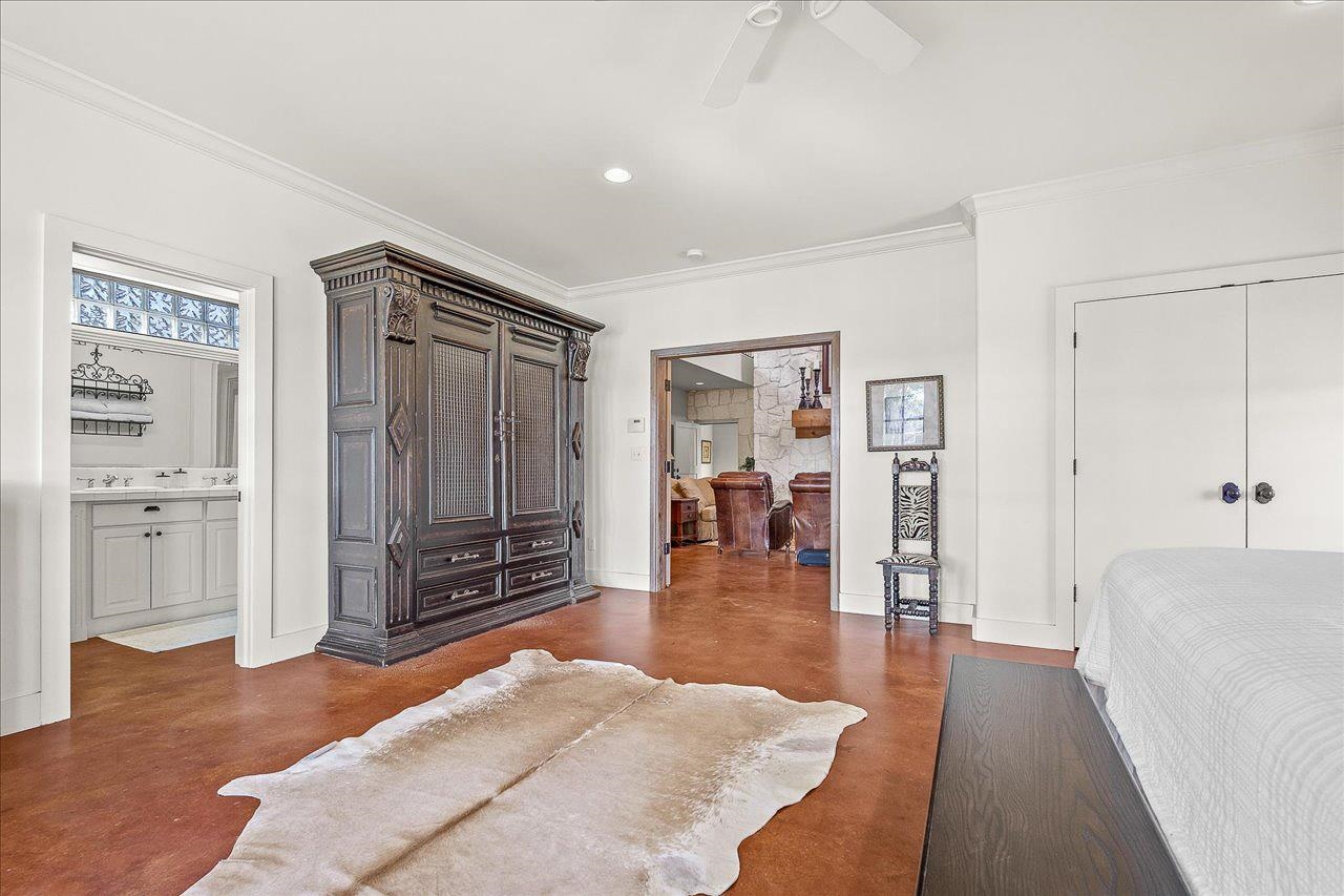 135 Perry Lane Kingsland, TX 78639 - Photo 18 of 30