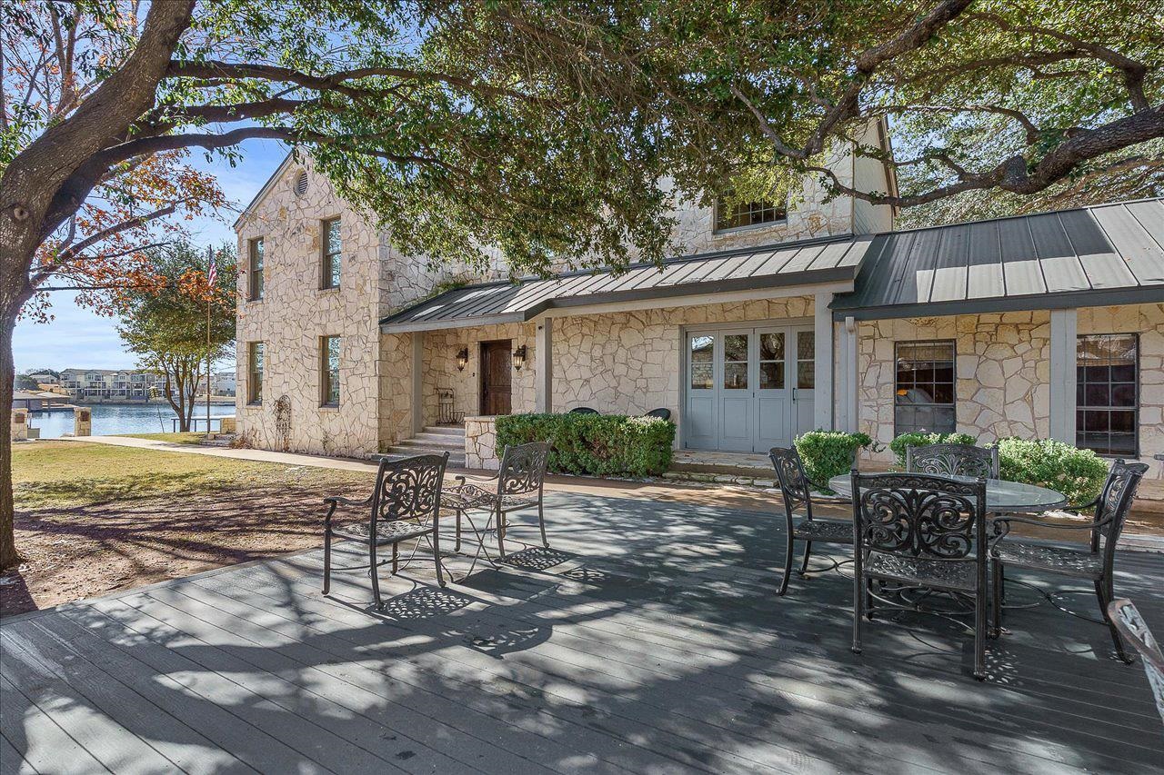 135 Perry Lane Kingsland, TX 78639 - Photo 2 of 30