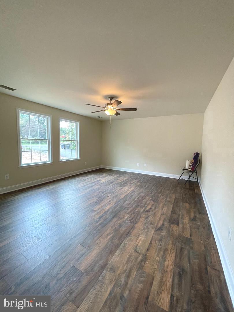 8112 Leland Road Manassas, VA 20111 - Photo 13 of 19 Gallery Image 13