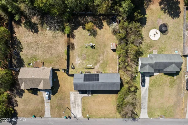 $241,900 | 174 Sanders Drive, Hubert, NC 28539