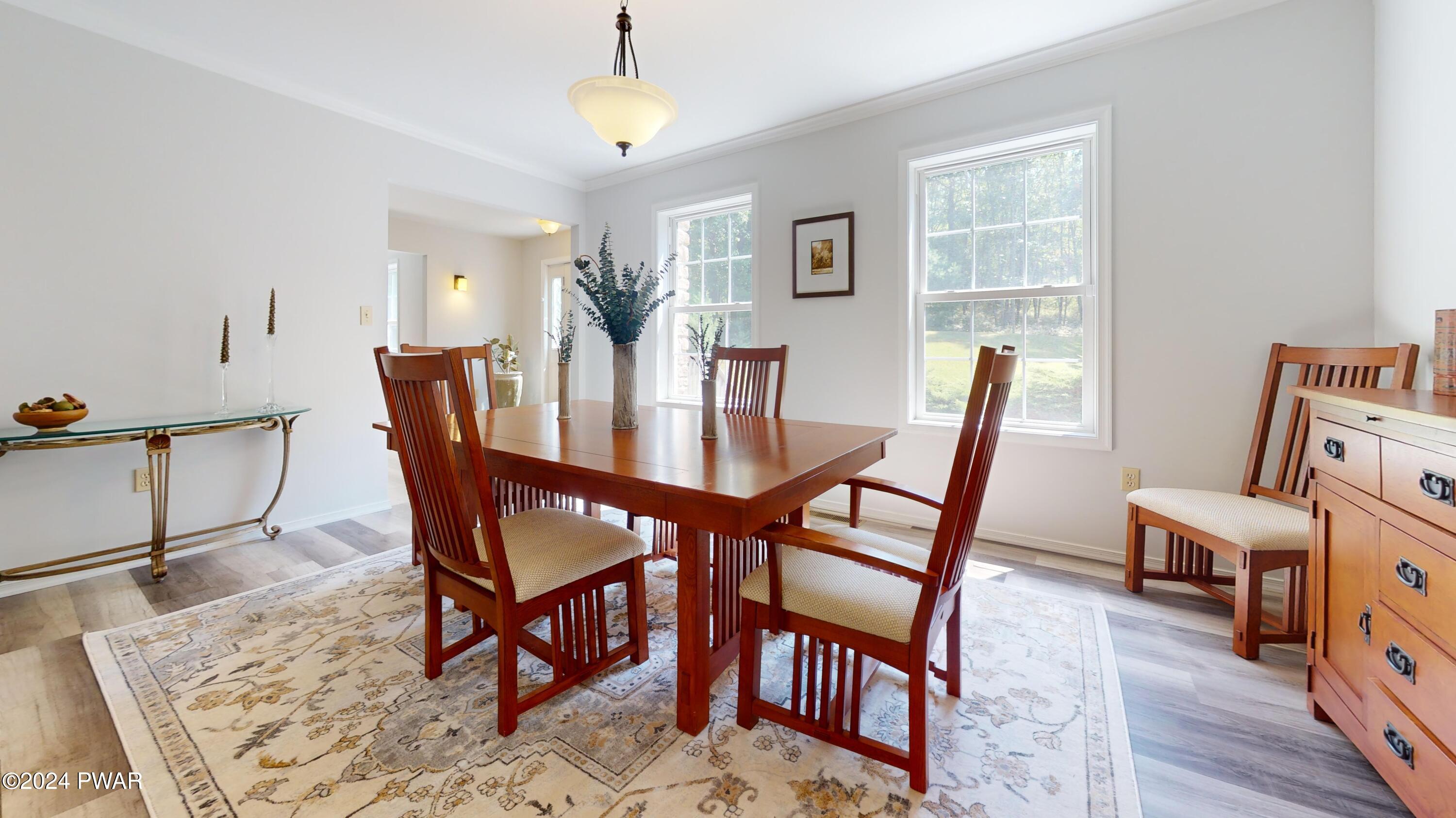 115 Mountain View Road Greeley, PA 18425 - Photo 14 of 68 Dining