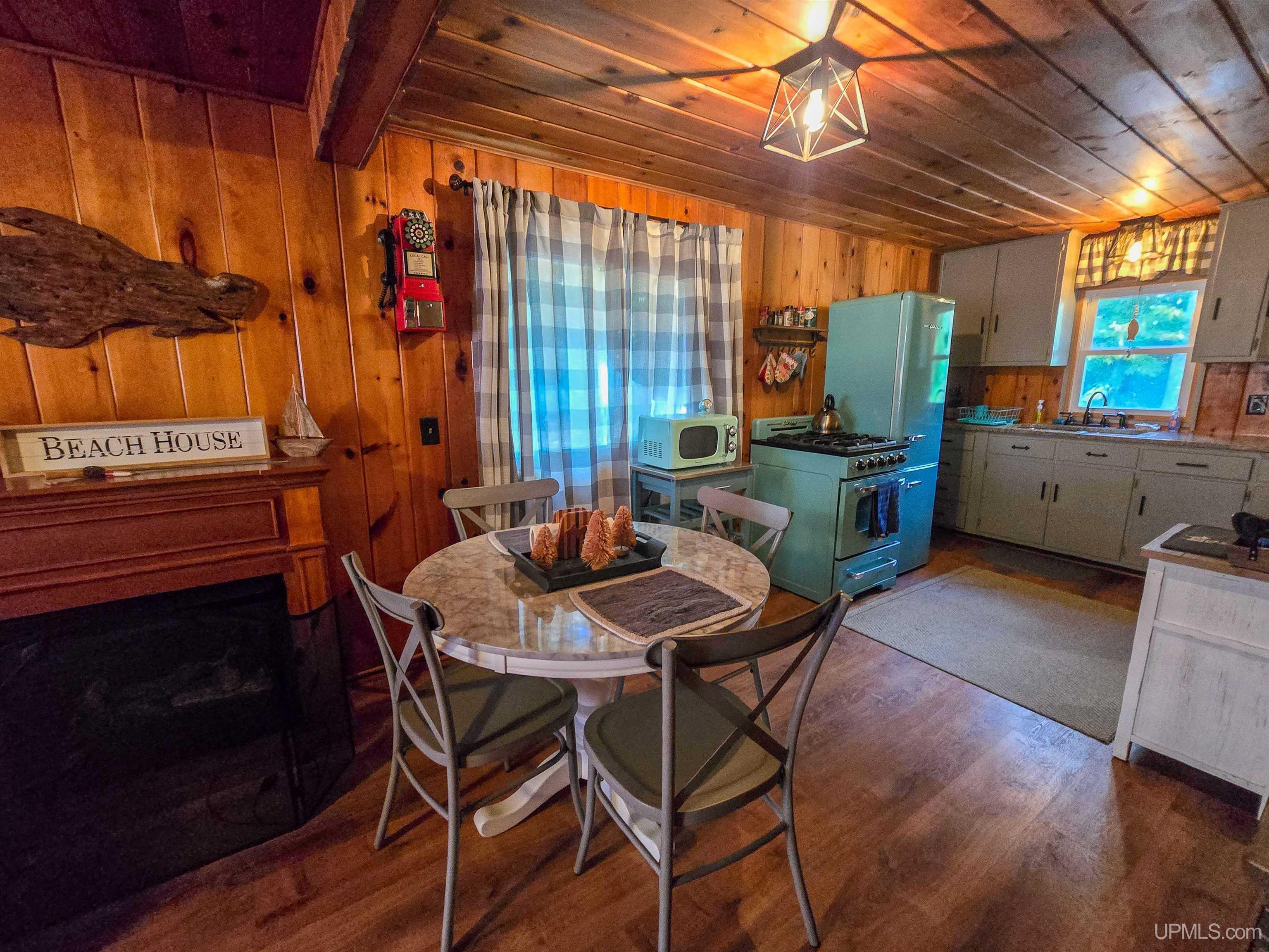 11573 42 Road Wetmore, MI 49895 - Photo 8 of 56