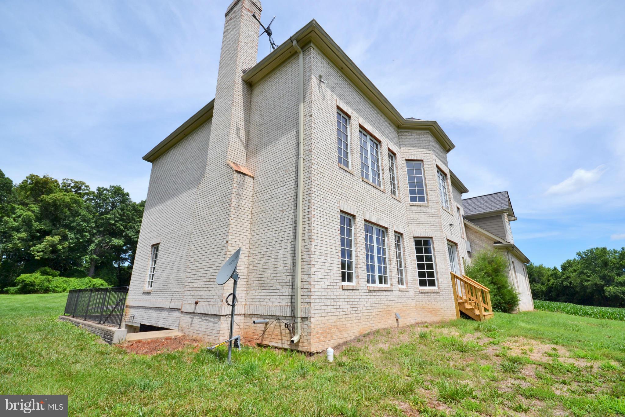 9243 Rogues Road Midland, VA 22728 - Photo 30 of 30 Exterior (Rear)