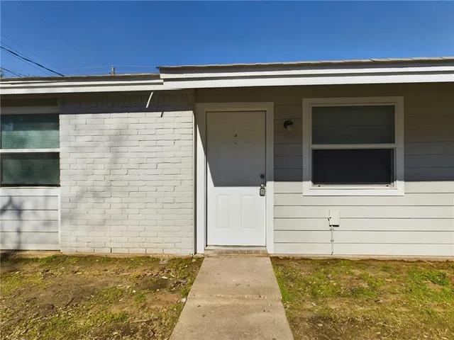 $850 | 1910 Finfeather Road, Unit C, Bryan, TX 77801