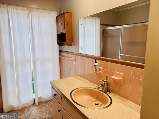 $2,800 | 110 Pine Street, Barnesville, GA 30204