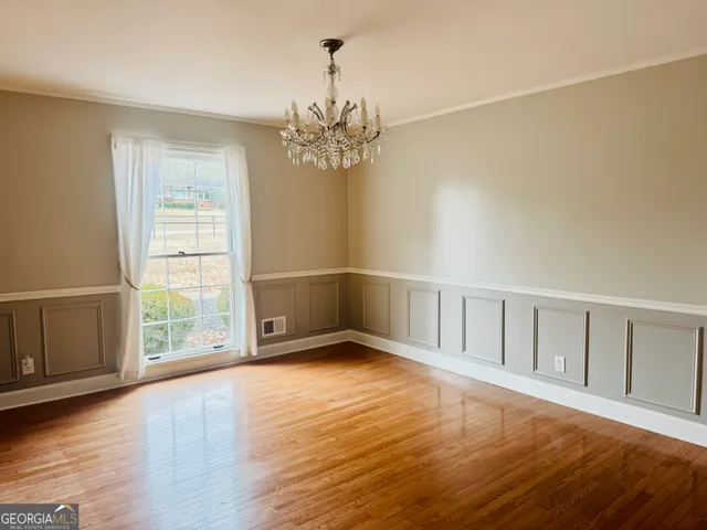 $2,800 | 110 Pine Street, Barnesville, GA 30204