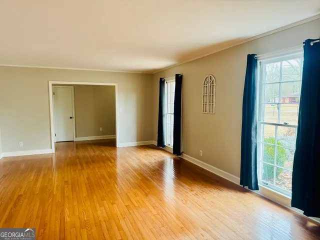 $2,800 | 110 Pine Street, Barnesville, GA 30204