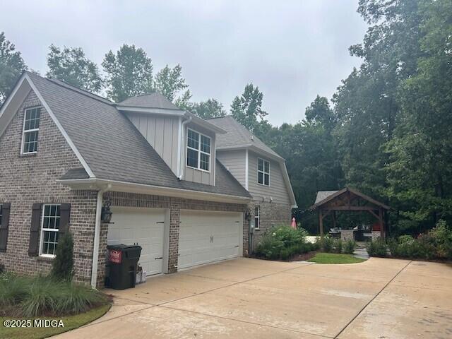 130 Laurel Ridge Forsyth, GA 31029 - Photo 2 of 28 garage