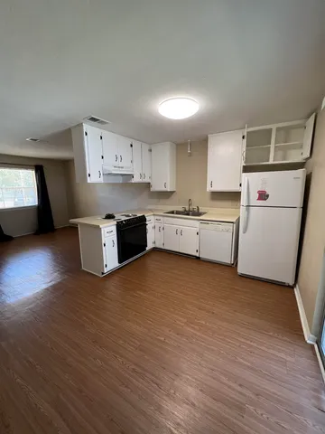 $1,000 | 1033 Crossing Brook Way, Unit D, Tallahassee, FL 32311