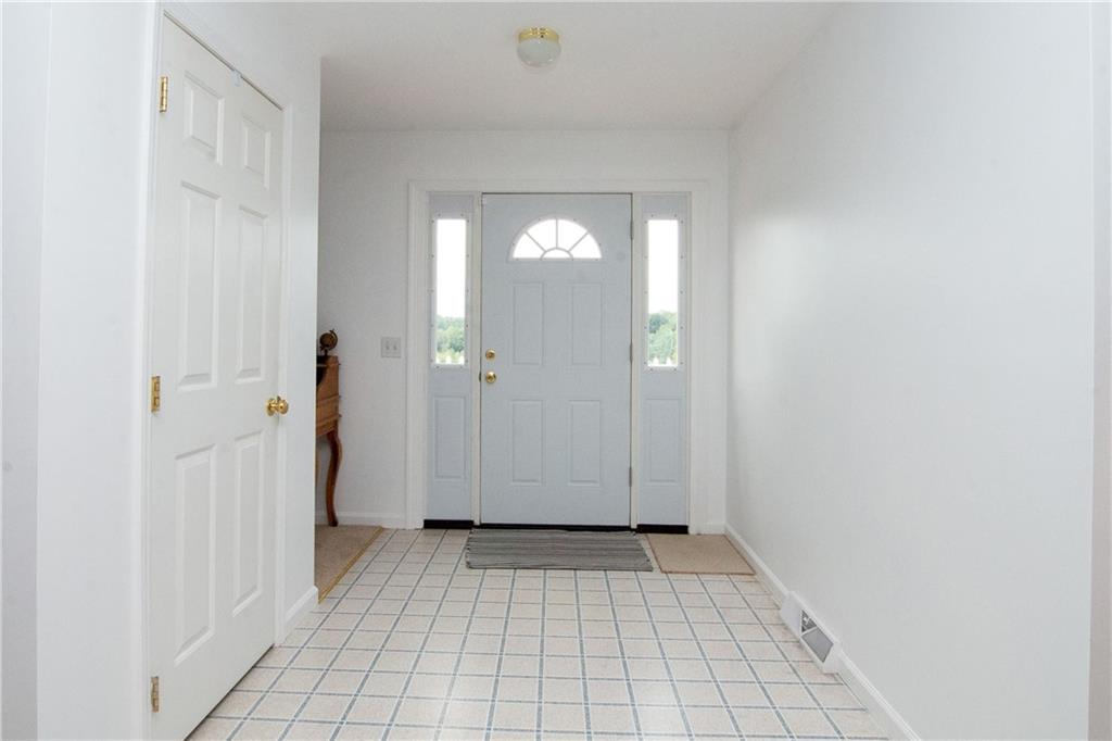 5251 Elliott Road Butler, PA 16001 - Photo 14 of 25