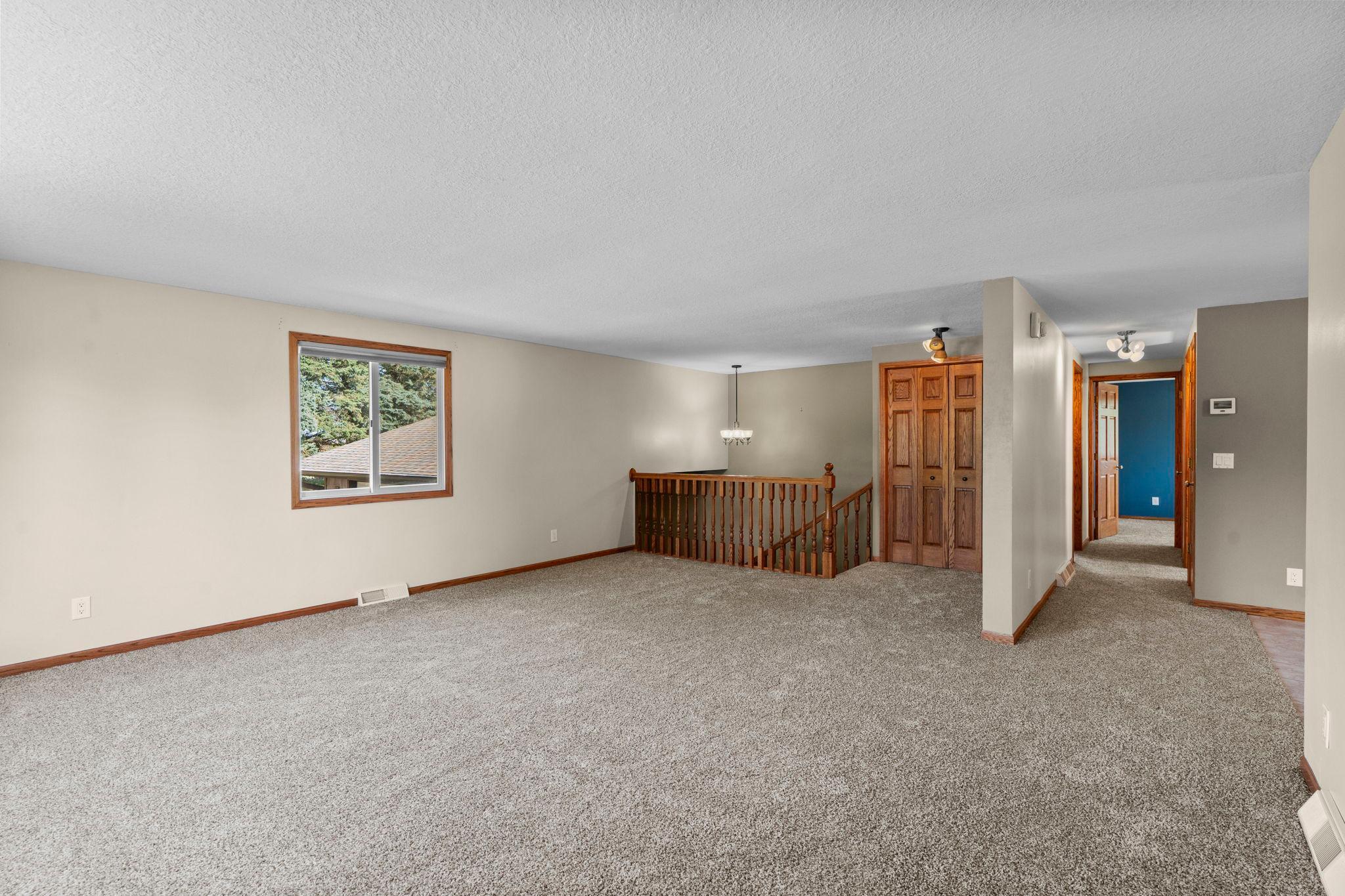 302 Jennifer Lane Jordan, MN 55352 - Photo 5 of 24 Gallery Image 5