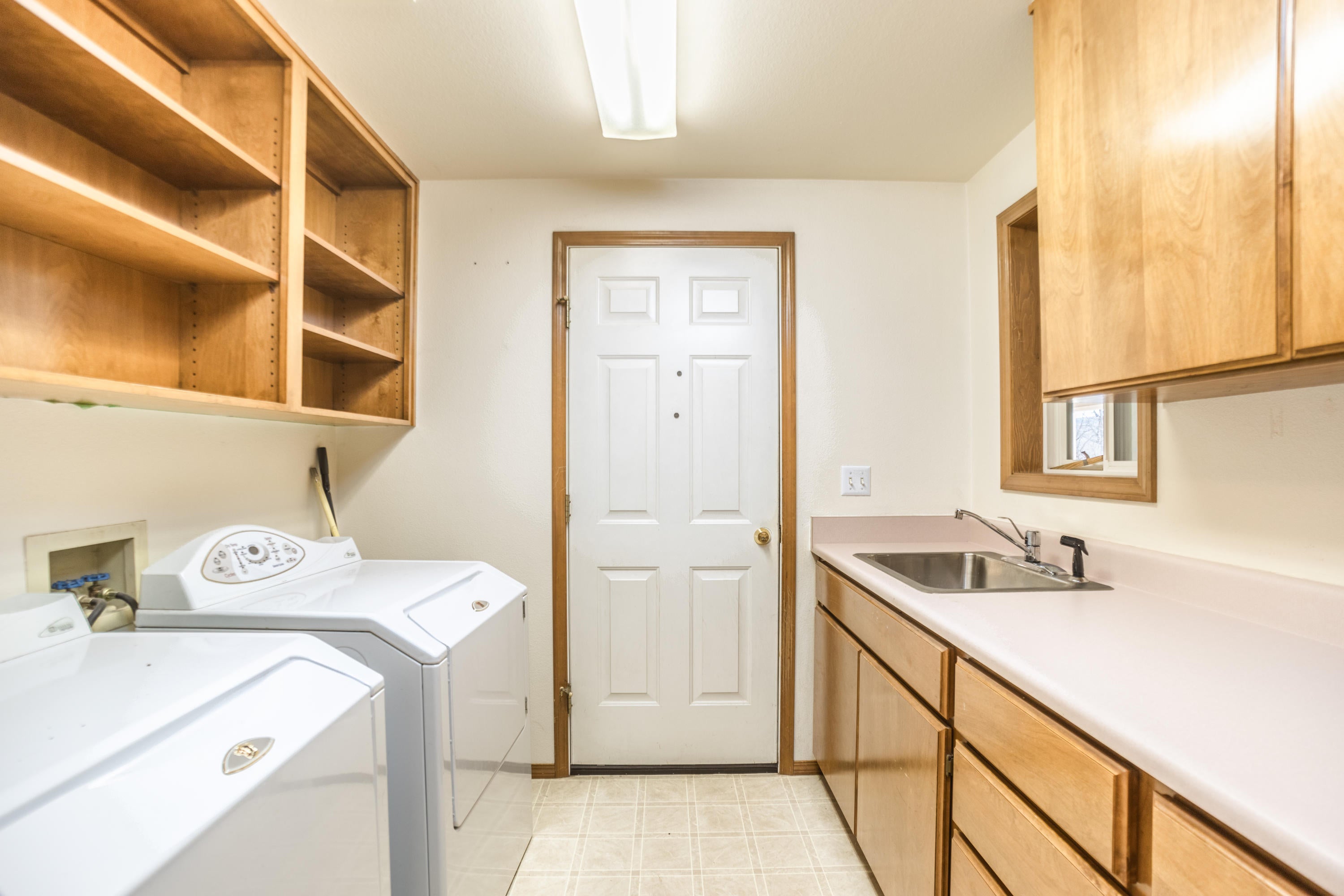 12497 Duggan Road White City, OR 97503 - Photo 16 of 17 079A2719-HDR