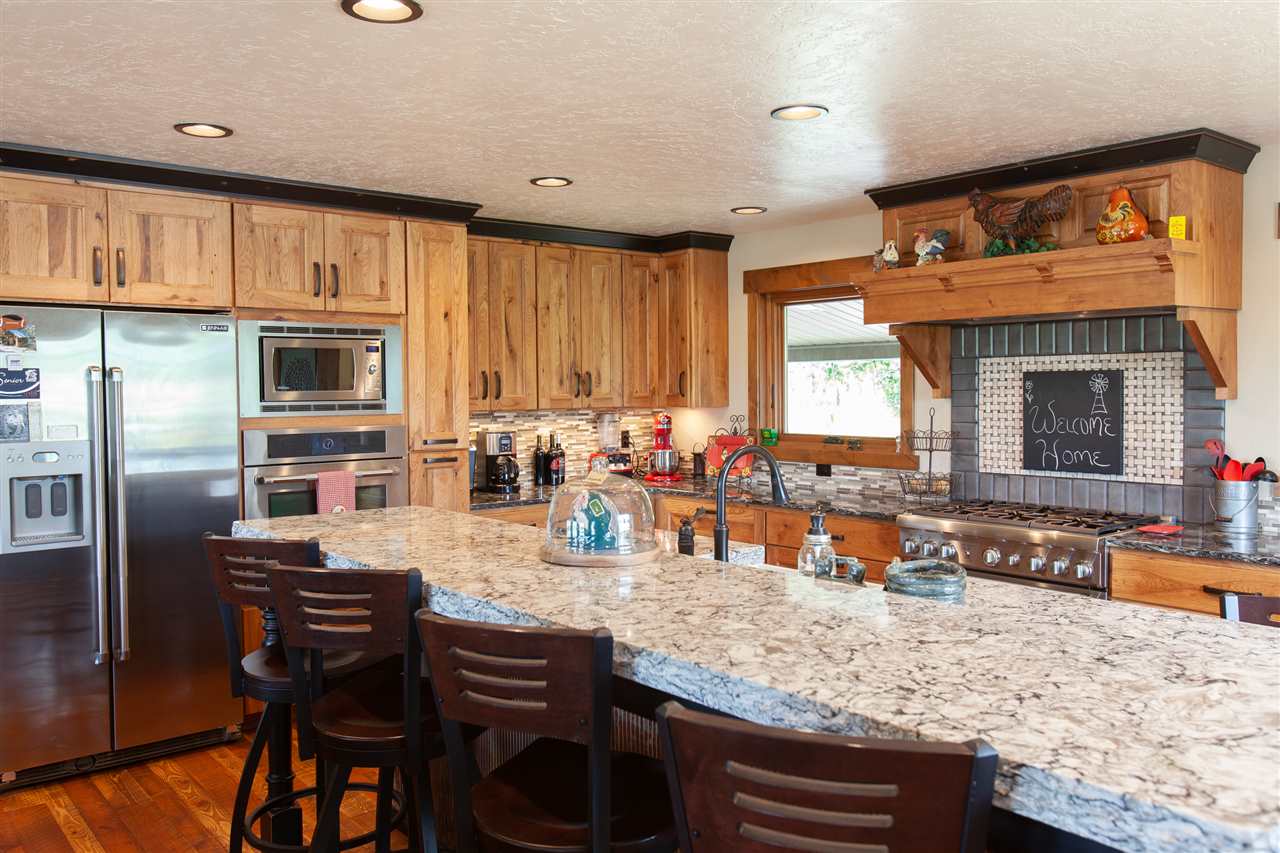 11621 North Fairview Road Mead, WA 99021 - Photo 3 of 20