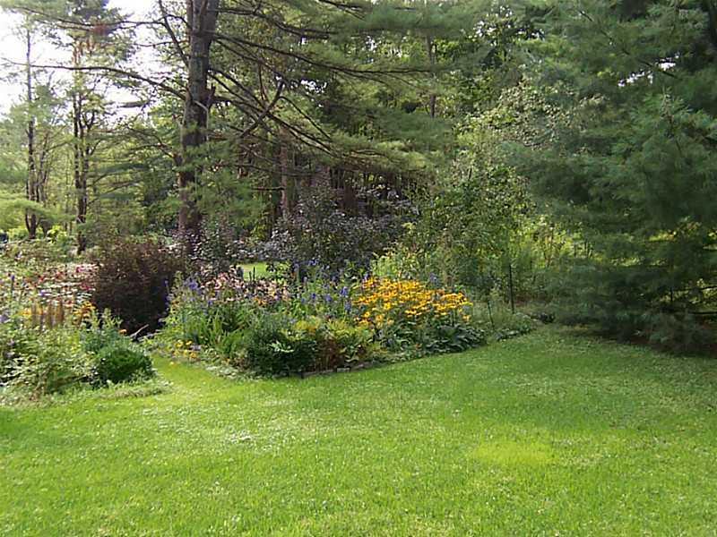 514 Summit Street Portland, ME 04103 - Photo 30 of 32 Yard/Garden.