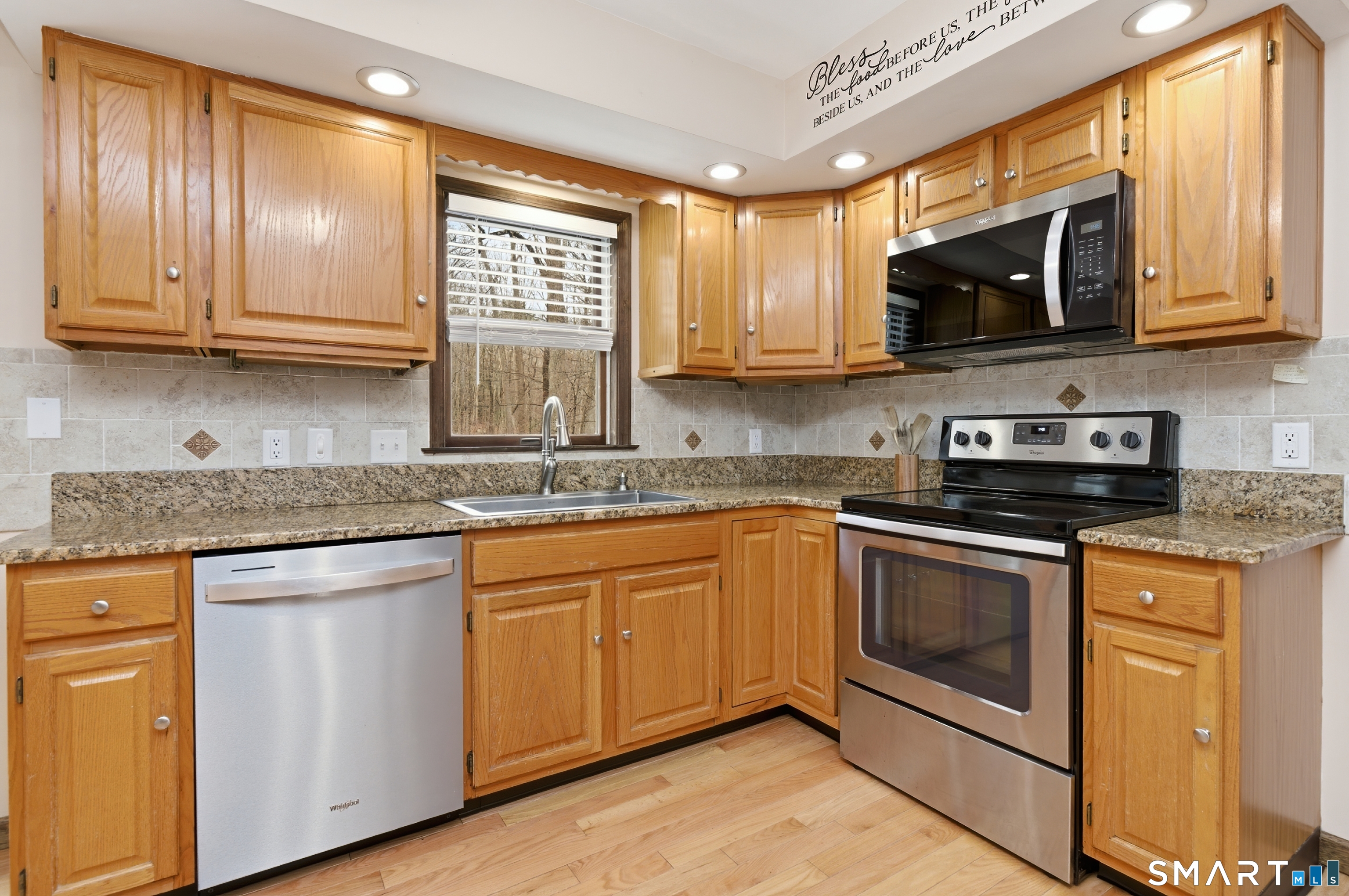 16 Lasky Road Beacon Falls, CT 06403 - Photo 3 of 41