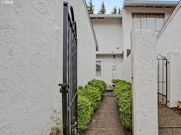 a view of a pathway of a building