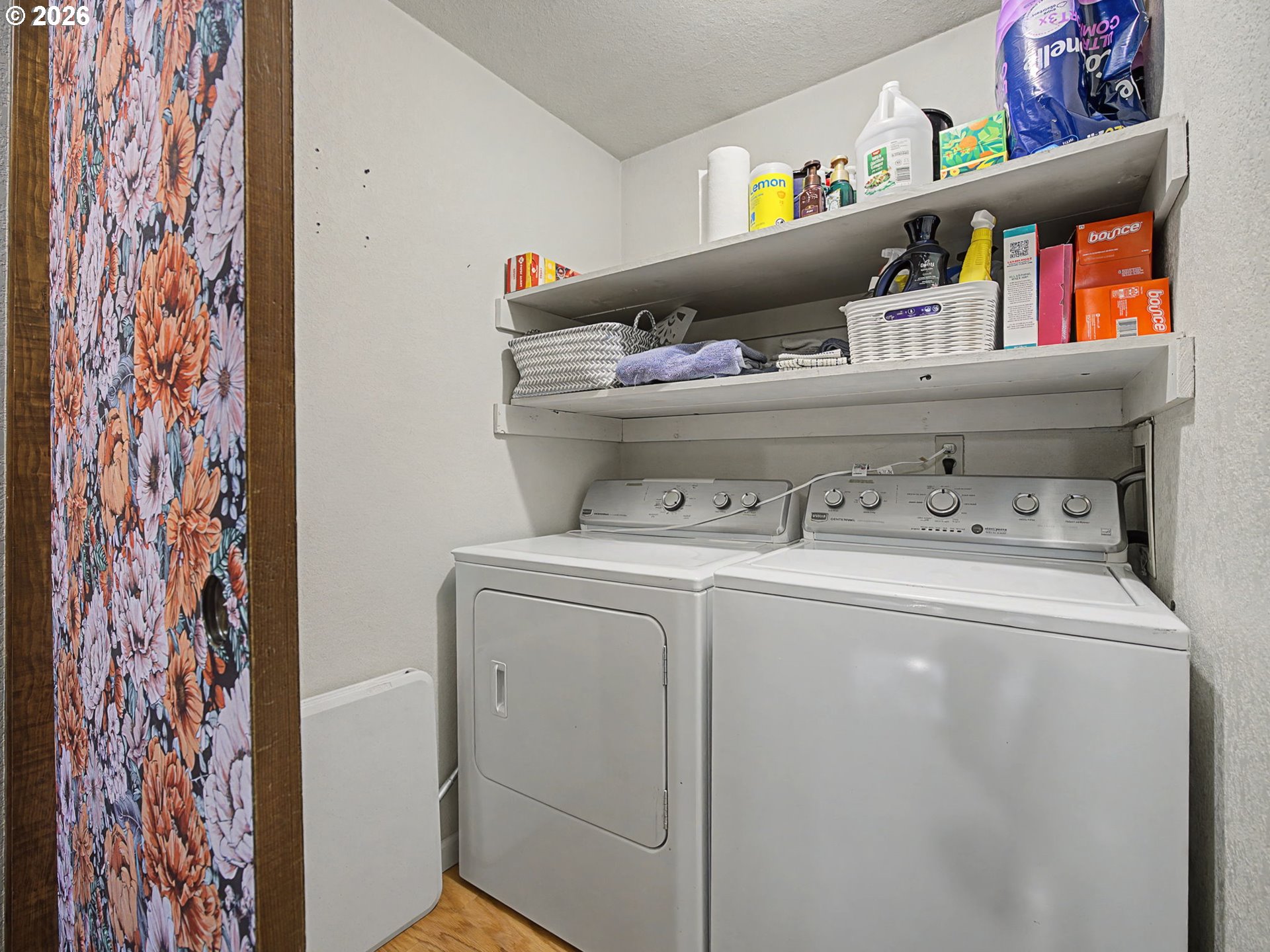 3214 Northeast 29th Street Gresham, OR 97030 - Photo 27 of 42 a utility room with dryer and washer