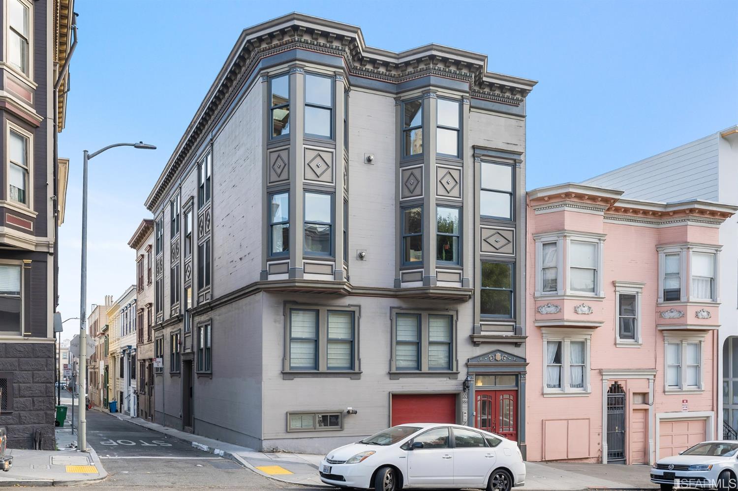 159 Jasper Place San Francisco, CA 94133 - Photo 1 of 19